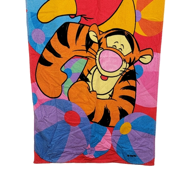 Disney Winnie the Pooh & Tigger Beachball Beach Pool Oversized  Graphic Towl - Picture 2 of 13